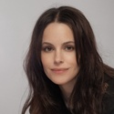 Photo de Emily Hampshire